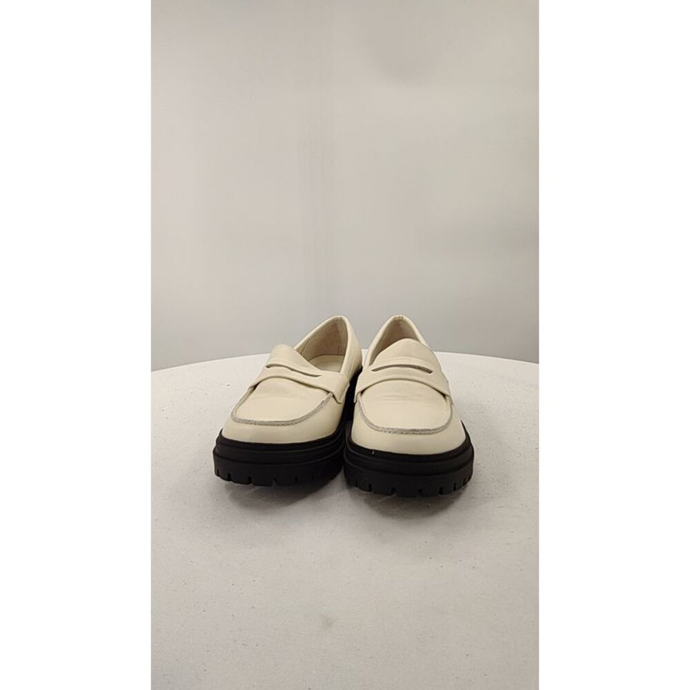 NWT Quince Cream and Black Women's Loafers
